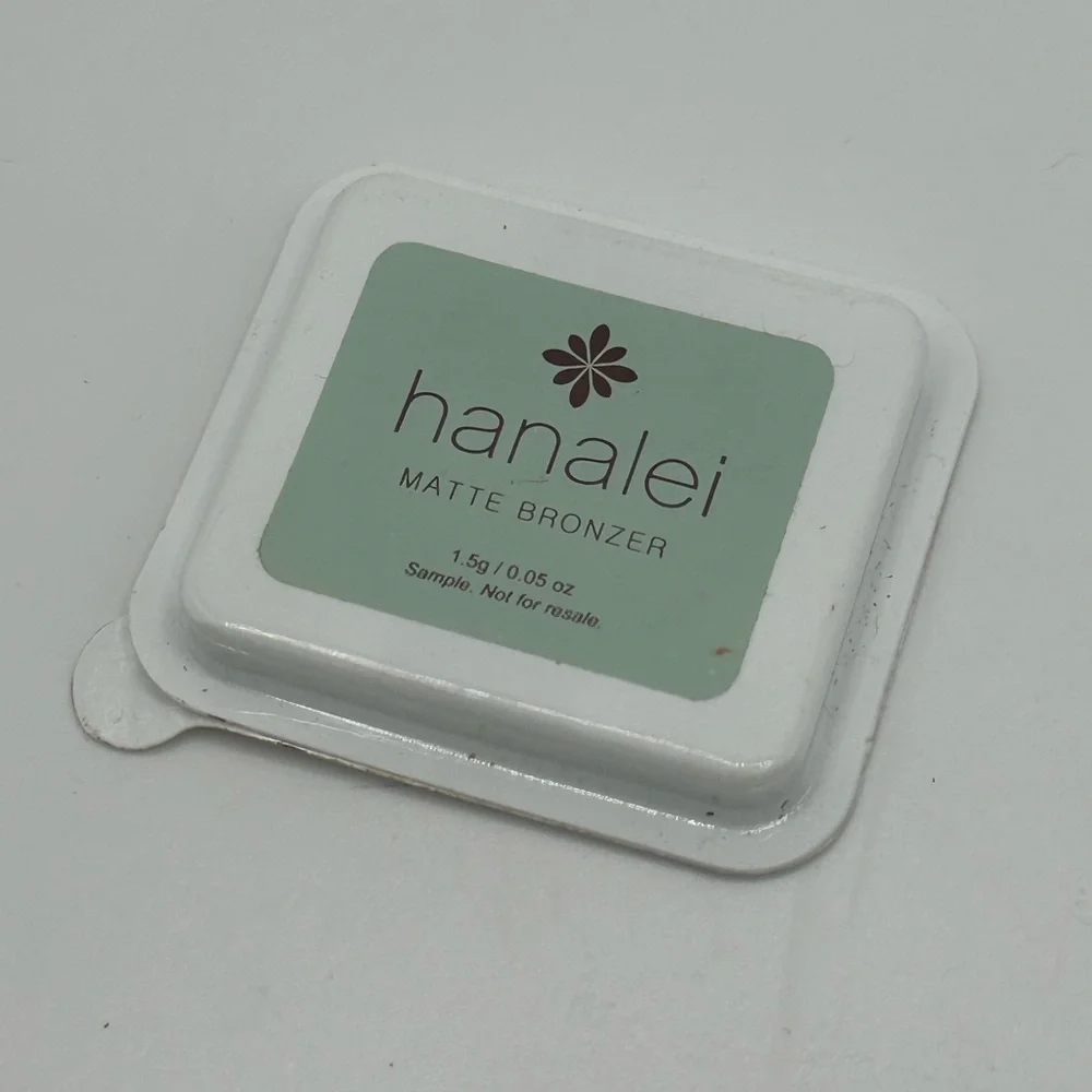 NIB Hanalei Matte Bronzer, Afterglow highlighter, Finding Ferdinand Blush Bundle